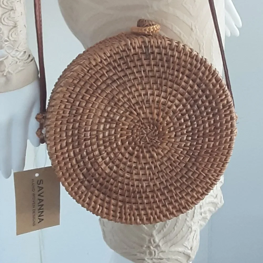 SAVANNAH Natural Fiber Rattan Round Woven Caramel Crossbody Bag NWT